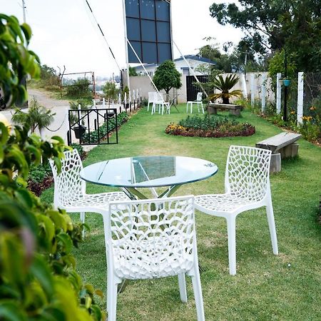 Paradise Perfect - Non Smoking Non Alcoholic No Unmarried Couples Ooty Exterior photo