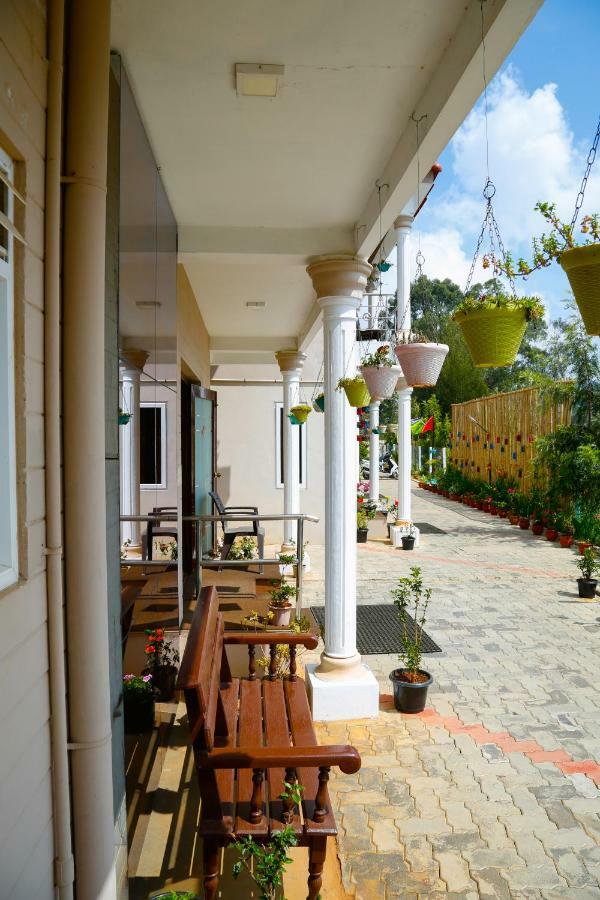 Paradise Perfect - Non Smoking Non Alcoholic No Unmarried Couples Ooty Exterior photo